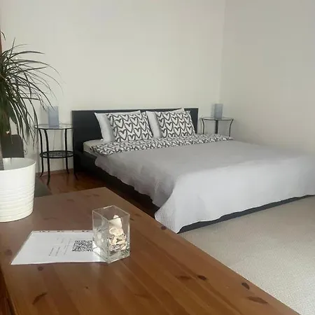 Ic Comfort 2 Bedrooms Garage Option Budapest